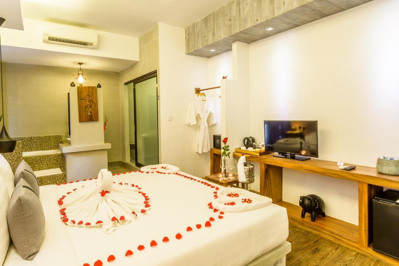 Double Leaf Boutique Hotel Phnom Pen Exterior foto