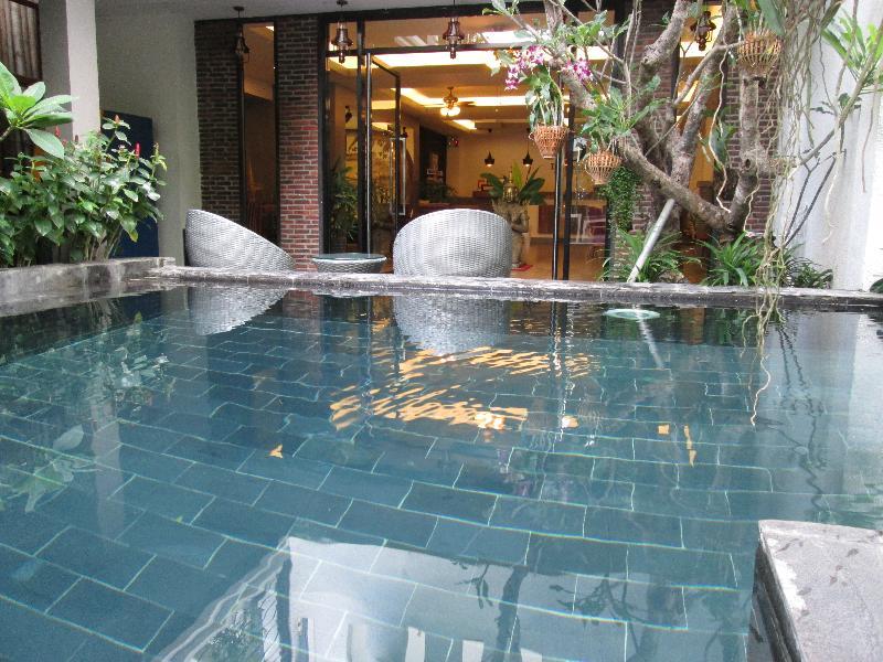 Double Leaf Boutique Hotel Phnom Pen Exterior foto